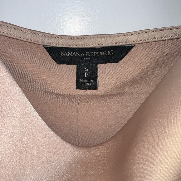 Banana Republic Soft Beige Blouse - Picture 2 of 3